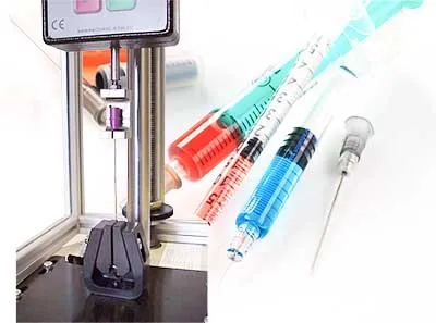 刺针至刺血针拔出测试使用了特殊的上部夹具和楔形手柄